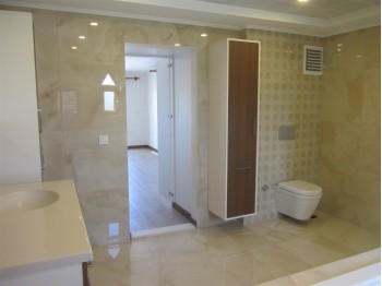 G & U. C'NİN VİLLASI 